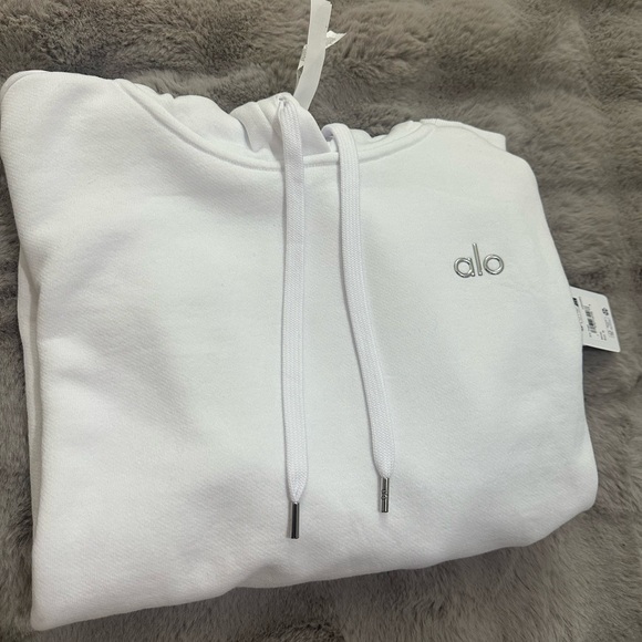 NWT Alo Yoga White Accolade Hoodie Size M White - Picture 4 of 9